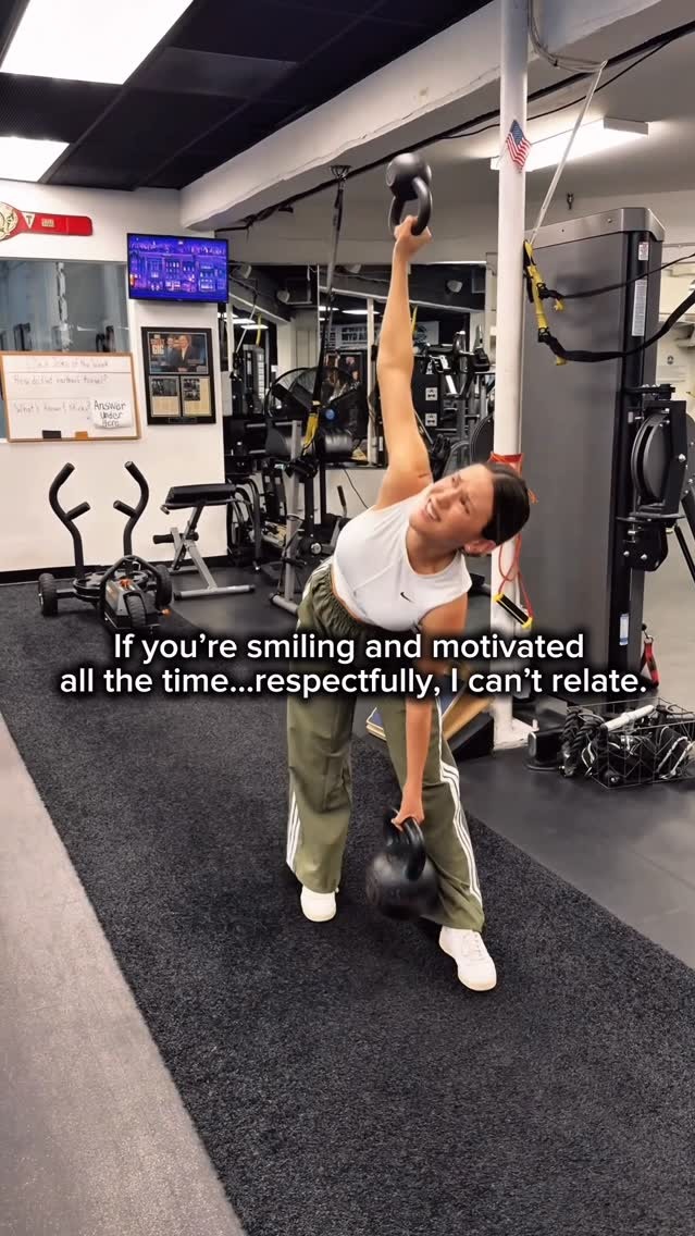 No way Jose 🙅🏻‍♀️ Today’s energy level 0

Wearing
Top @nike via @revolve 
Pants @adidasoriginals via @amazon 
Shoes @ree