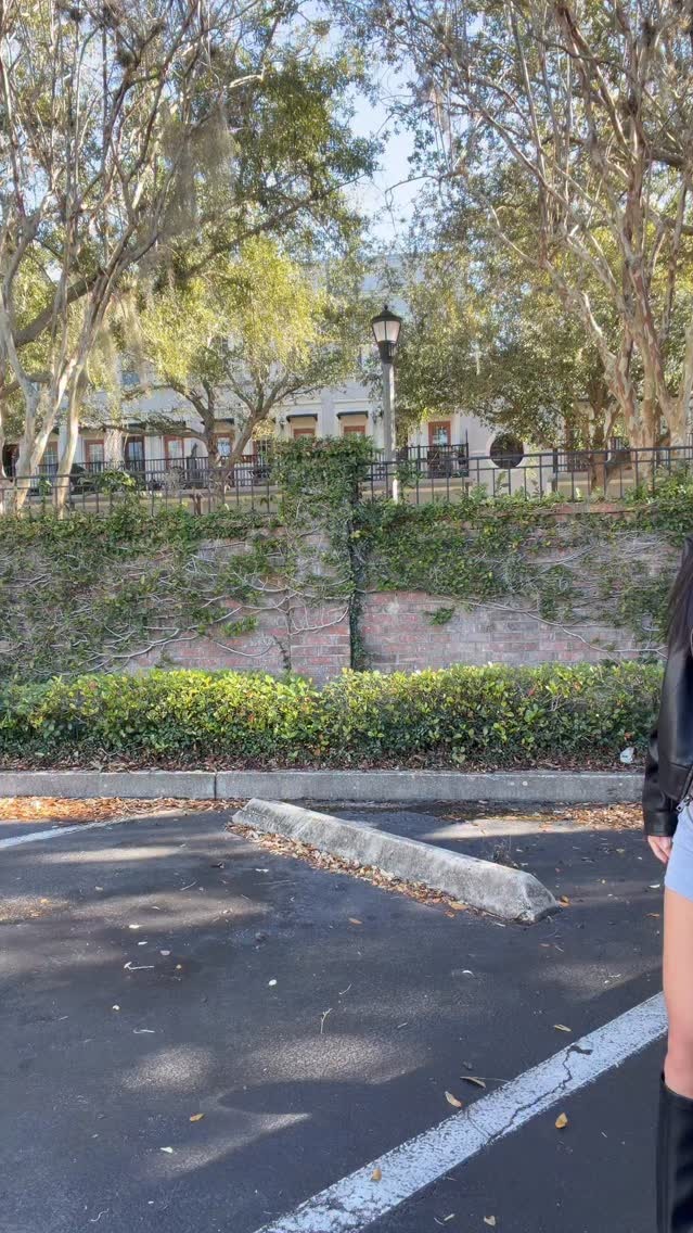 stealing your attention away from the superbowl ☺️